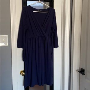 Cute mid length maxi dress with POCKETS!